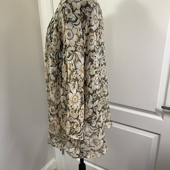 American Eagle Women's XS Sheer Blue and Cream Floral Kimono Cardigan (sku313) - Picture 6 of 11